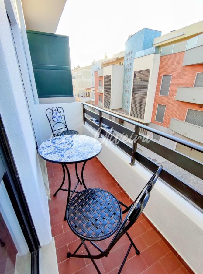 Casa Oliveira - Sunny 2-Bed Retreat Steps From The Beach Armacao de Pera Ngoại thất bức ảnh