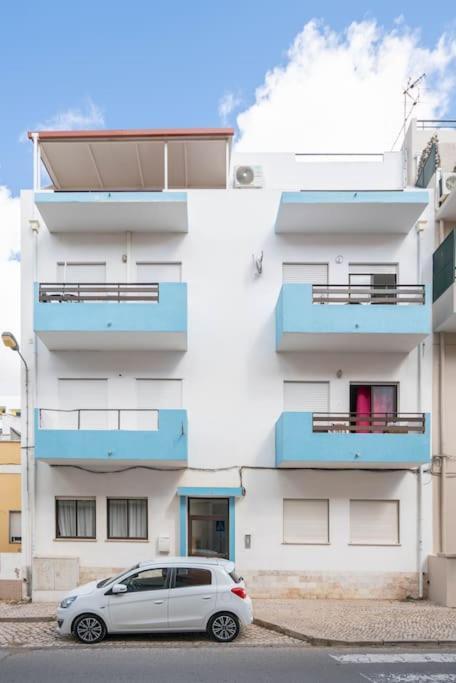 Casa Oliveira - Sunny 2-Bed Retreat Steps From The Beach Armacao de Pera Ngoại thất bức ảnh