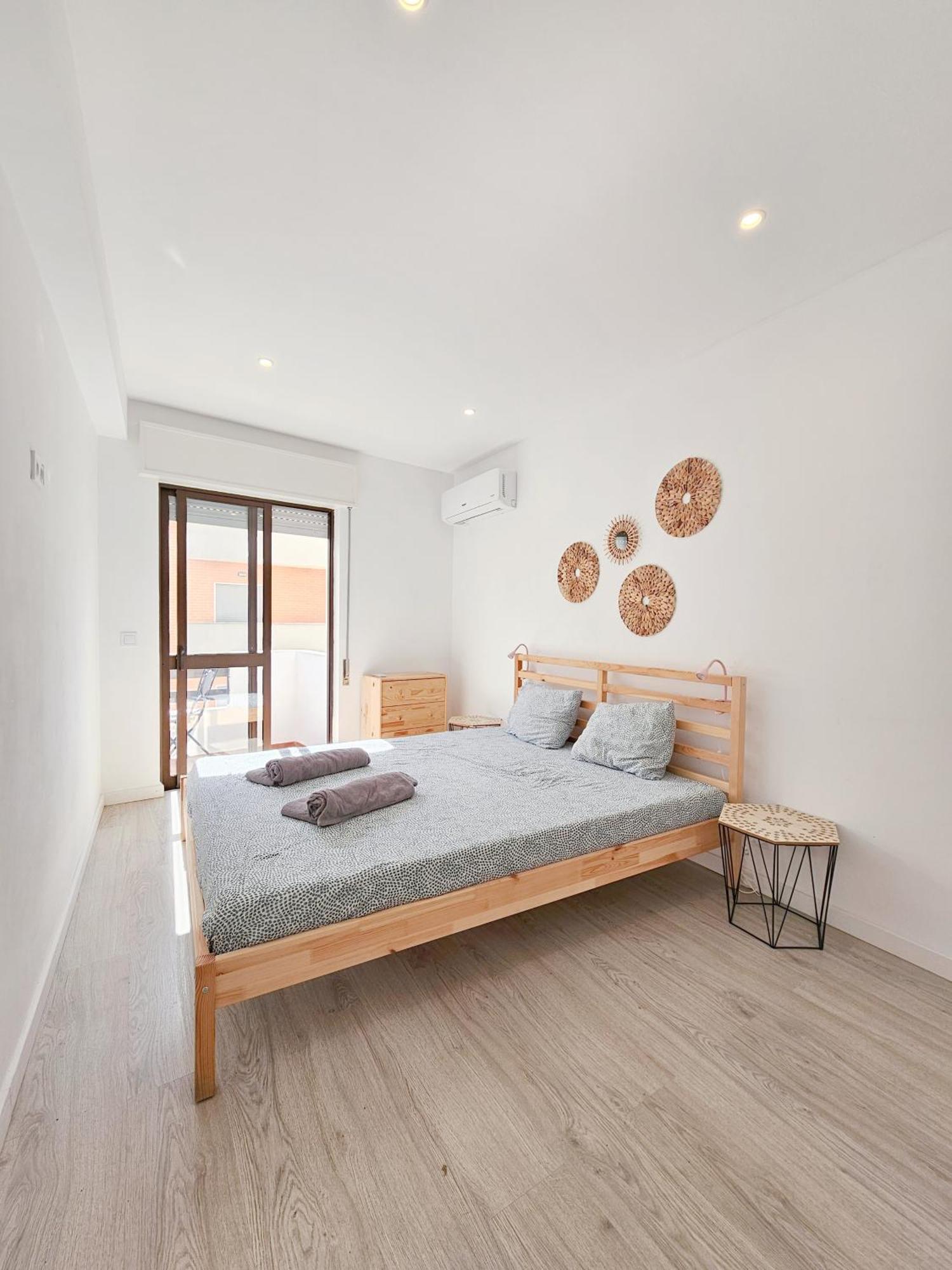Casa Oliveira - Sunny 2-Bed Retreat Steps From The Beach Armacao de Pera Ngoại thất bức ảnh